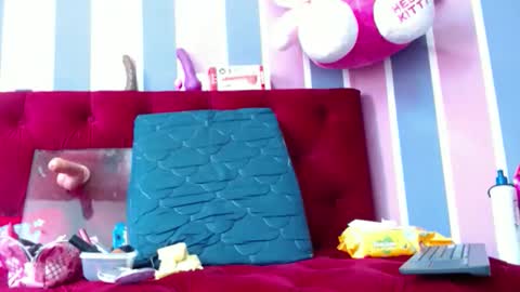 Snapshot of hayleymiller_vc chatting on December 14, 5:29 pm hayley miller online show from December 14, 5:29 pm