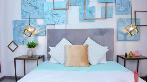 Snapshot of hayli_monroee chatting on March 5, 5:53 pm Hayli online show from March 5, 5:53 pm