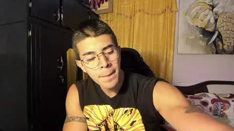 Snapshot of hazbinstudio chatting on October 21, 9:59 pm hazbinstudio online show from October 21, 9:59 pm