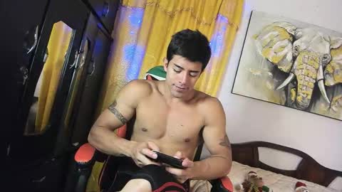 Snapshot of hazbinstudio chatting on December 20, 2:51 am hazbinstudio online show from December 20, 2:51 am