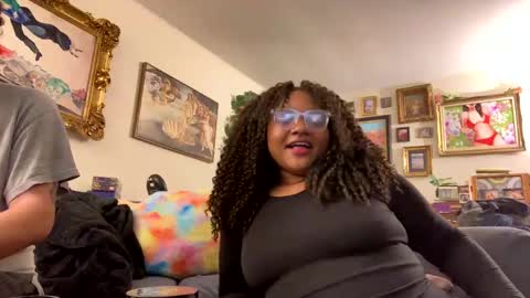 Snapshot of hazedhoney24 chatting on February 16, 2:09 am hazedhoney24 online show from February 16, 2:09 am