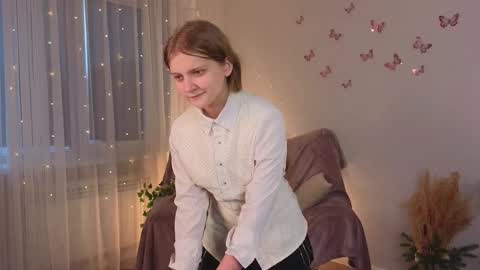 Snapshot of hazeelariel chatting on March 23, 3:16 pm Jenny online show from March 23, 3:16 pm