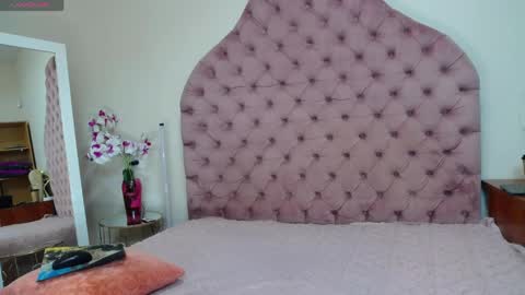 Snapshot of hazel_agata chatting on April 16, 7:42 am Agata online show from April 16, 7:42 am