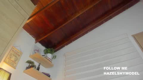 Im Hazel online show from December 11, 11:54 pm