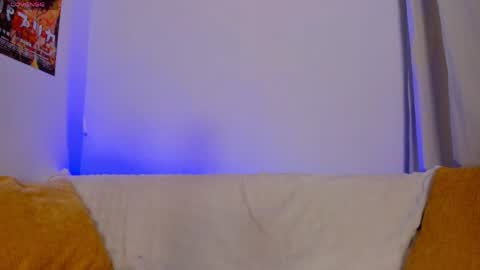 Snapshot of hazel_shy chatting on May 20, 10:27 pm Im Hazel online show from May 20, 10:27 pm