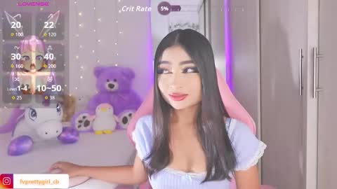 Snapshot of hazelbabee_ chatting on September 16, 7:20 am Lynn online show from September 16, 7:20 am