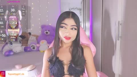 Snapshot of hazelbabee_ chatting on October 22, 8:03 am Lynn online show from October 22, 8:03 am