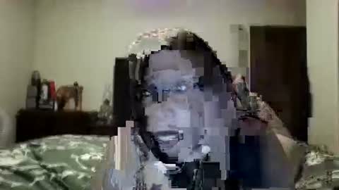 Snapshot of hazelbasil32728 chatting on October 20, 12:27 pm hazelbasil32728 online show from October 20, 12:27 pm