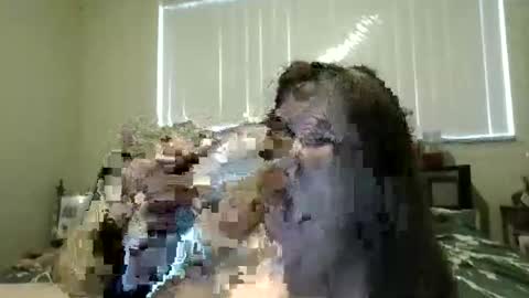 Snapshot of hazelbasil32728 chatting on February 21, 1:34 pm hazelbasil32728 online show from February 21, 1:34 pm