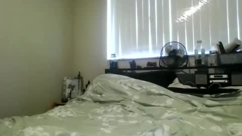 Snapshot of hazelbasil32728 chatting on March 16, 4:00 pm hazelbasil32728 online show from March 16, 4:00 pm