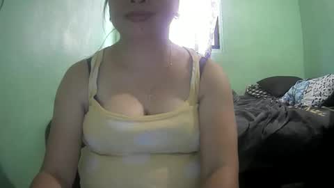 Snapshot of hazeldhane chatting on October 12, 3:49 am hazeldhane online show from October 12, 3:49 am