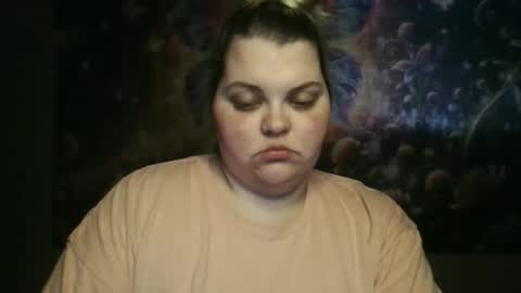 Hazeleyez97 online show from November 6, 10:43 pm