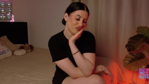 hazelhayess online show from May 16, 3:44 pm