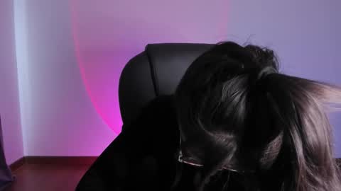 HazelKush online show from September 23, 8:01 pm