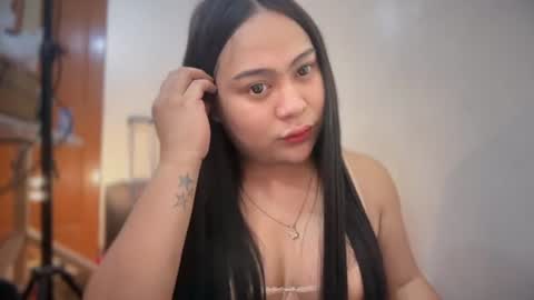 HAZEL MADONNA online show from June 25, 6:07 am