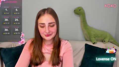 hazevee online show from February 19, 1:56 am