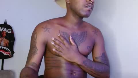 hazlan_420 online show from November 29, 12:30 pm