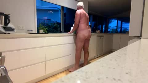h babe online show from April 24, 8:11 pm