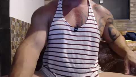 Snapshot of healedcarioca chatting on February 25, 1:20 am Brazilian bigdick online show from February 25, 1:20 am