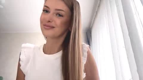 Mona online show from September 26, 8:51 am