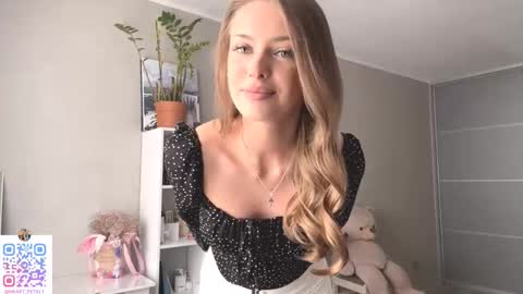 Mona online show from October 9, 9:40 am