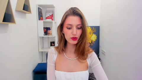 heartedlove_1 online show from March 12, 11:31 am