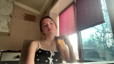 Snapshot of heatherwillman chatting on March 28, 1:11 pm Lili online show from March 28, 1:11 pm