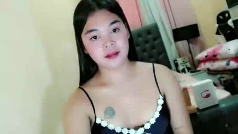 Snapshot of heatmusex_ chatting on March 26, 11:10 pm Kylene3 online show from March 26, 11:10 pm