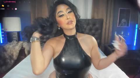 Snapshot of heavenisonearth_ chatting on November 20, 3:18 am Tawan online show from November 20, 3:18 am