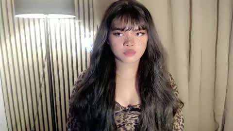 KENDAL online show from December 17, 5:13 am