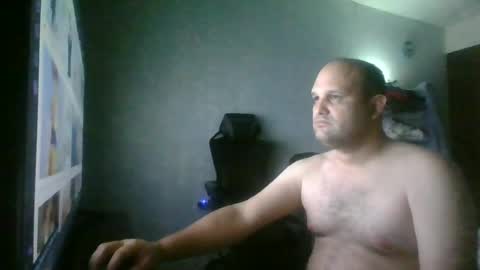 Snapshot of heavy_rebellxc chatting on July 1, 4:25 am Heavy Rebell online show from July 1, 4:25 am