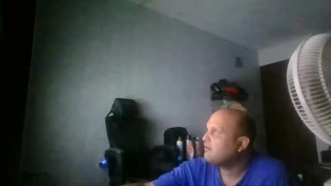 Snapshot of heavy_rebellxc chatting on July 25, 7:06 am Heavy Rebell online show from July 25, 7:06 am