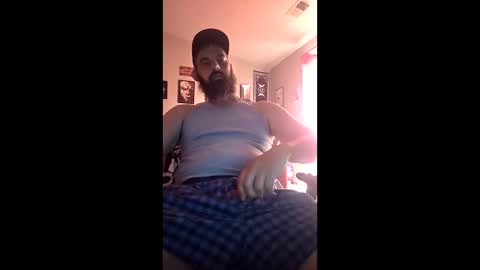 Snapshot of heavychevy8595 chatting on April 18, 4:44 pm heavychevy8595 online show from April 18, 4:44 pm
