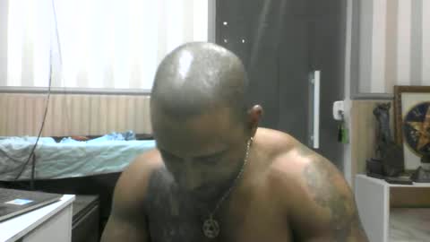 Snapshot of hebertgomes chatting on January 16, 1:06 am hebertgomes online show from January 16, 1:06 am