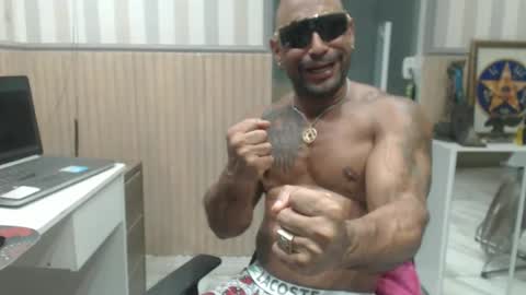 Snapshot of hebertgomes chatting on February 19, 1:40 am hebertgomes online show from February 19, 1:40 am