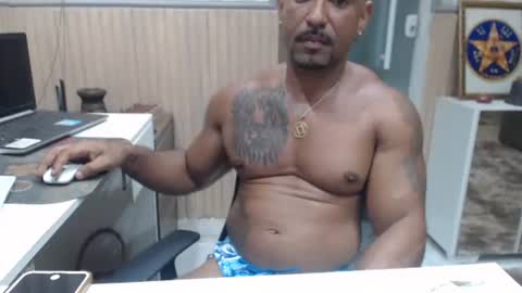 Snapshot of hebertgomes chatting on February 18, 10:17 pm hebertgomes online show from February 18, 10:17 pm