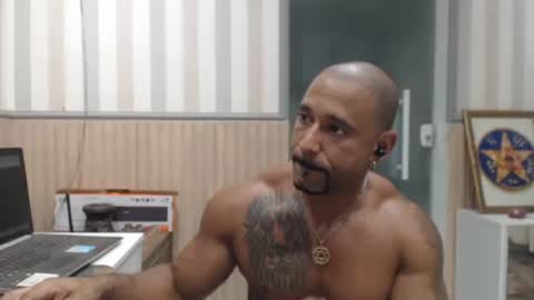 Snapshot of hebertgomes chatting on March 19, 5:39 pm hebertgomes online show from March 19, 5:39 pm