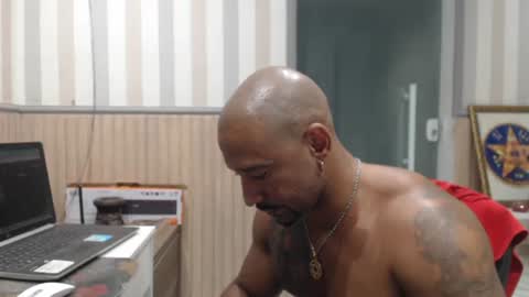 Snapshot of hebertgomes chatting on April 17, 3:42 am hebertgomes online show from April 17, 3:42 am
