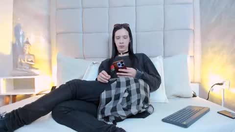 Keira Hecate online show from October 19, 7:47 pm