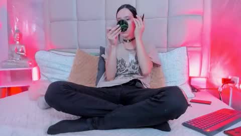 Keira Hecate online show from November 25, 8:20 pm