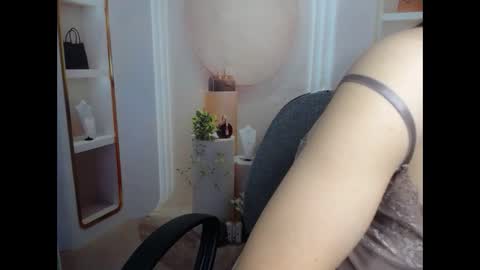 Snapshot of hechin chatting on September 14, 7:40 am love bug online show from September 14, 7:40 am