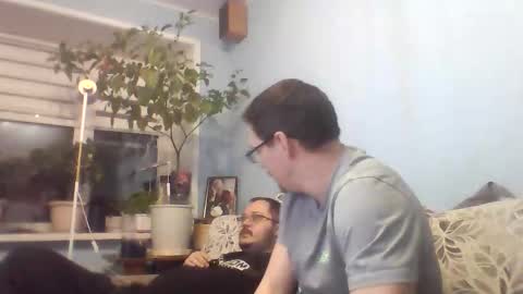 hedineko online show from April 4, 2:36 pm