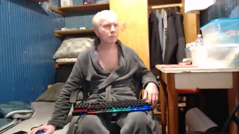 Snapshot of hedonista67 chatting on January 12, 5:07 pm hedonista67 online show from January 12, 5:07 pm