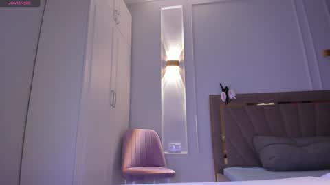 Call me Mia online show from December 8, 10:41 am