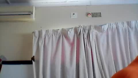 Snapshot of heelarh456639 chatting on June 22, 10:56 am heelarh456639 online show from June 22, 10:56 am
