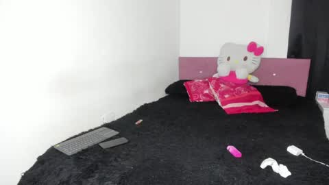 Snapshot of heellboy_ chatting on April 24, 8:06 am heellboy_ online show from April 24, 8:06 am