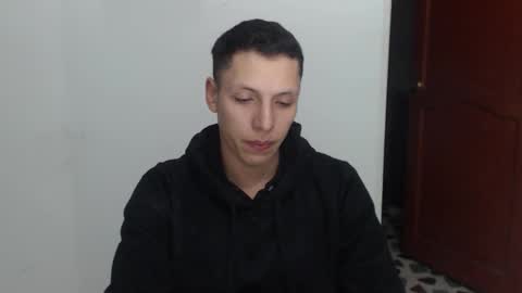 hefesto_69 online show from November 5, 4:45 am