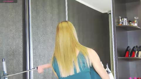 Helen online show from November 25, 6:52 pm