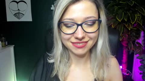Heidi online show from December 5, 1:38 pm