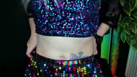 Snapshot of heidi_pleasure chatting on November 27, 5:42 am Heidi online show from November 27, 5:42 am